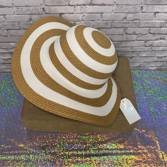 Time and Tru Striped Women's Sun Hat One Size Tan White Beach Floppy Hat NEW - Picture 2 of 11
